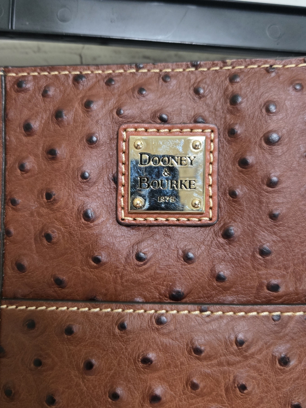 Dooney & Bourke Ostrich Embossed Leather Tote Bag Brown Shoulder Bag - Picture 2 of 8